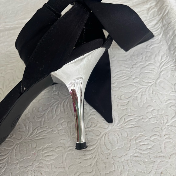 Fioni Elegant Black Satin Heels with Bow Accent/Silver Heels, Size 9 - Picture 9 of 14